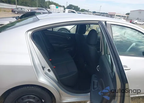 2018 Nissan Versa S/S Plus/Sv/Sl z USA, uszkodzony, nr VIN 3N1CN7APXJL802159